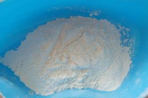 用生石灰來改善土壤環境時需要注意些什么？